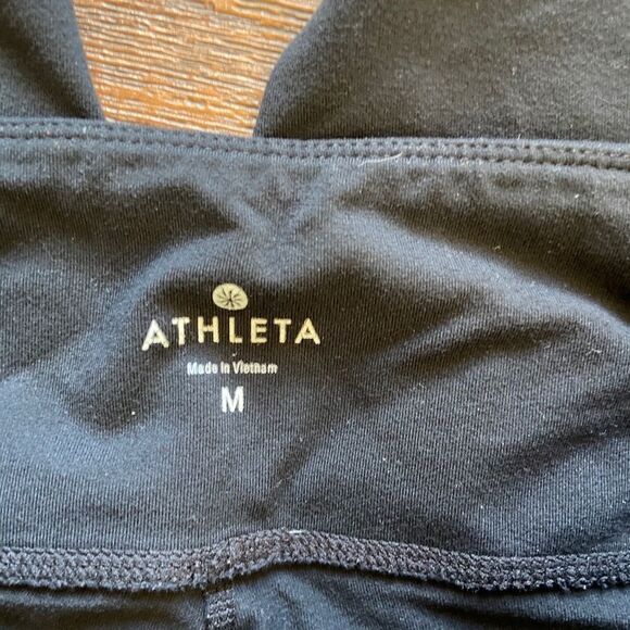 Athleta crop leggings  - Picture 4 of 8